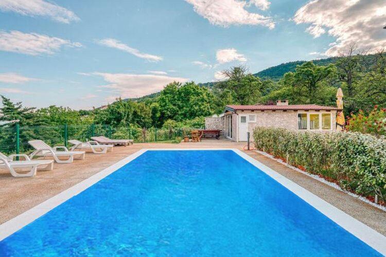 Apartments Nika With Swimming Pool And Beautiful Sea View Dobreć Extérieur photo