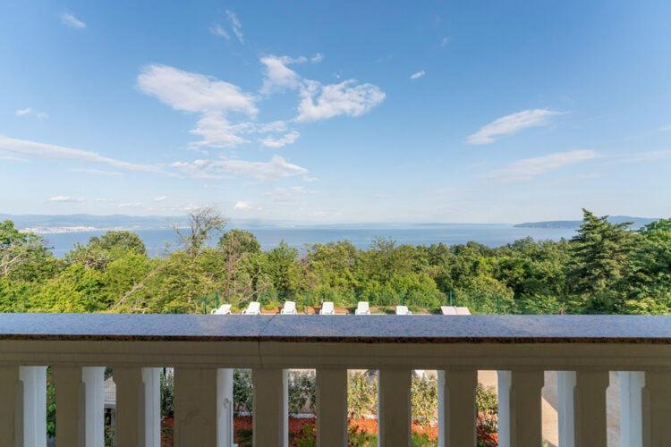 Apartments Nika With Swimming Pool And Beautiful Sea View Dobreć Extérieur photo
