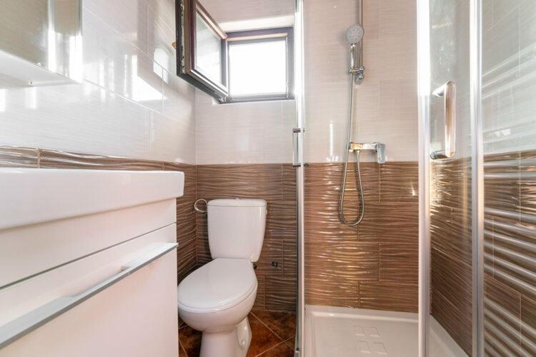 Apartments Nika With Swimming Pool And Beautiful Sea View Dobreć Extérieur photo