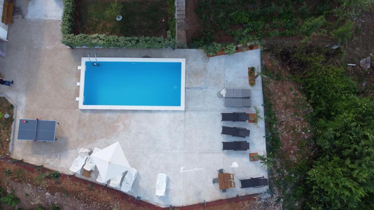 Apartments Nika With Swimming Pool And Beautiful Sea View Dobreć Extérieur photo
